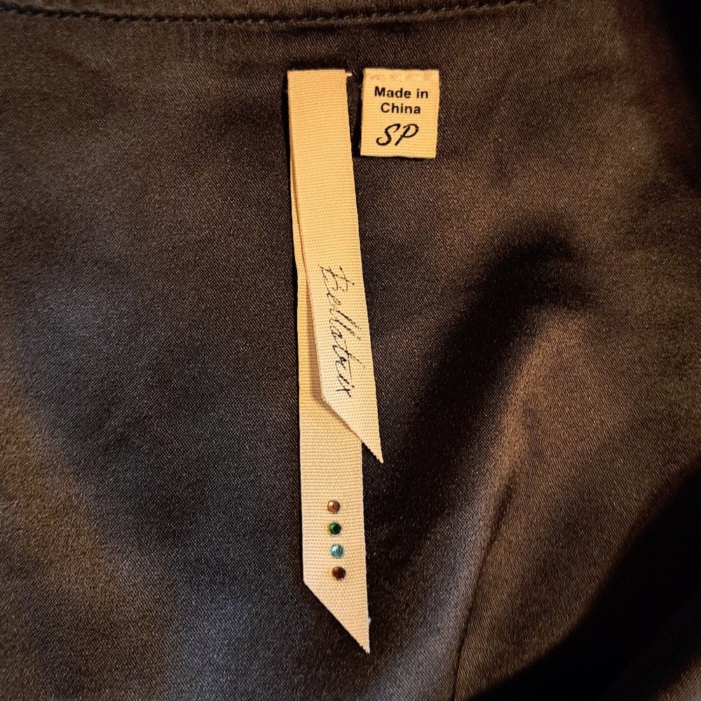 Small Petite Bird Pattern Jacket - Picture 4 of 4